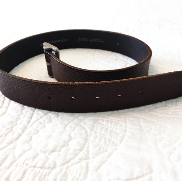 Club Monaco leather belt. - Picture 10 of 10